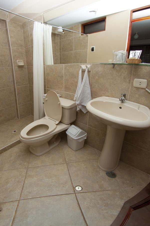 Yucay Plaza Inn Exterior foto