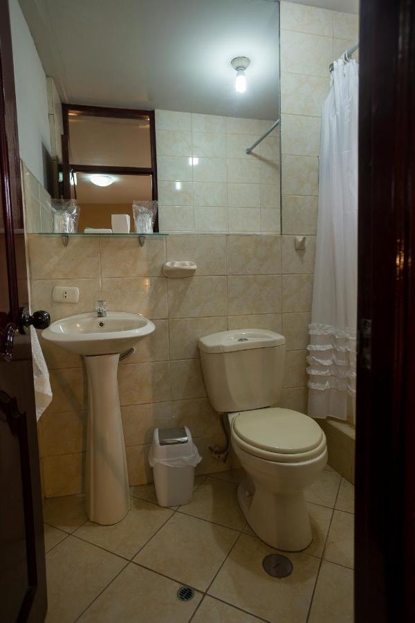 Yucay Plaza Inn Exterior foto